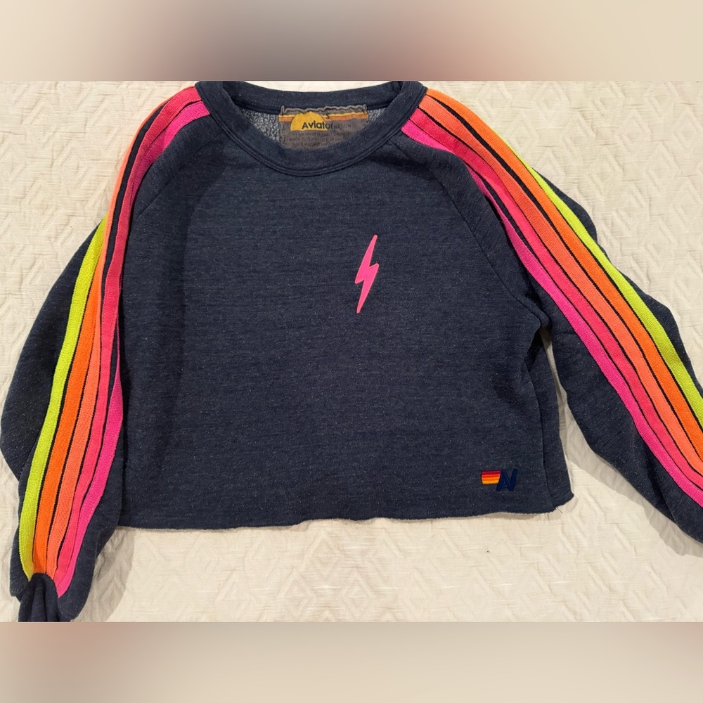 Great condition women’s Aviator Nation sweatshirt.